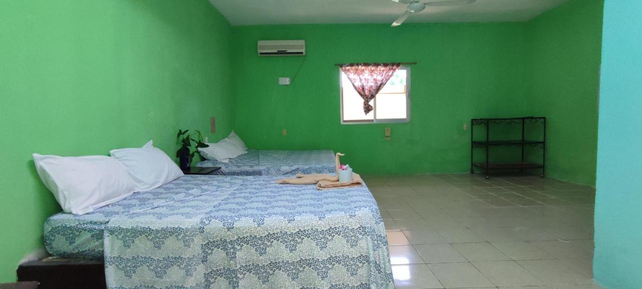 Villas Del Carmen Hostal Palenque Exteriör bild